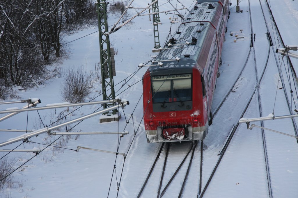 Der Triebwagen 611 509-1 bei der Einfahrt in den Donaueschinger Bahnhof aufgenommen am 02.01.2010