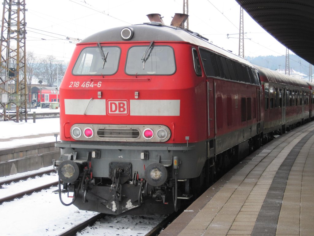 Die 218 464-6 im Ulmer Hbf aufgenommen am 21.12.2009