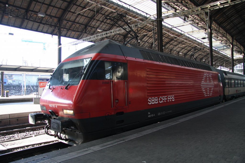 Die SBB-Lok 460 113-4 im Bahnhof Basel SBB aufgenommen am 03.01.2010