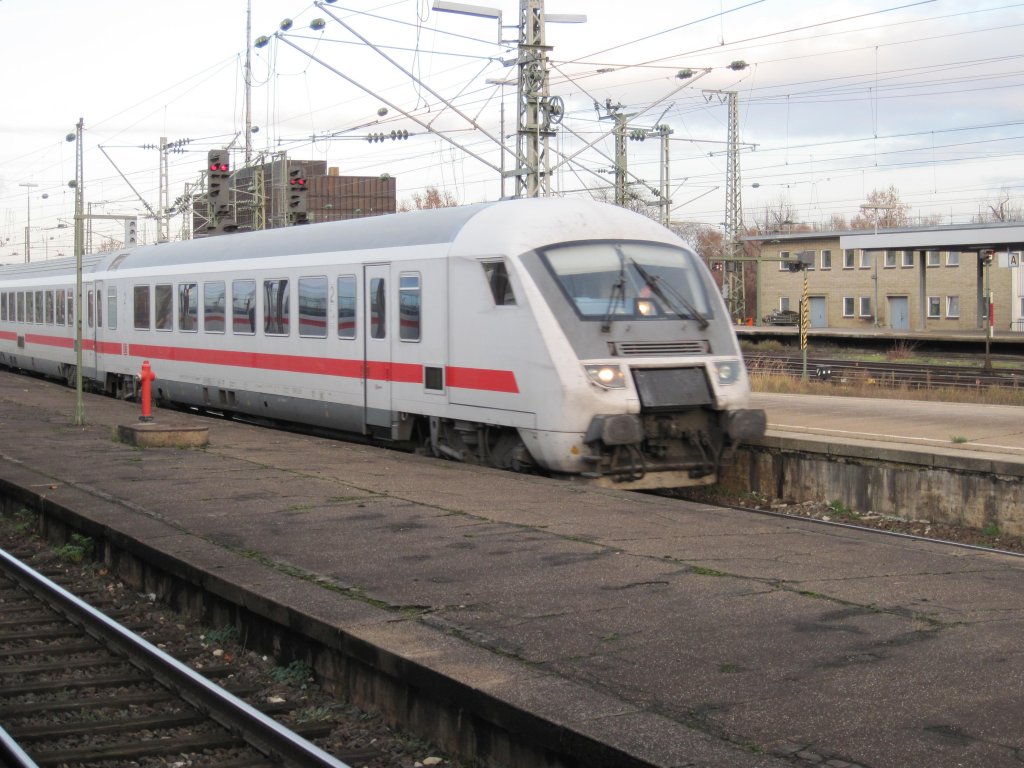 IC Steuerwagen im Hauptbahnhof von Stuttgart aufgenommen am 04.12.2009 
