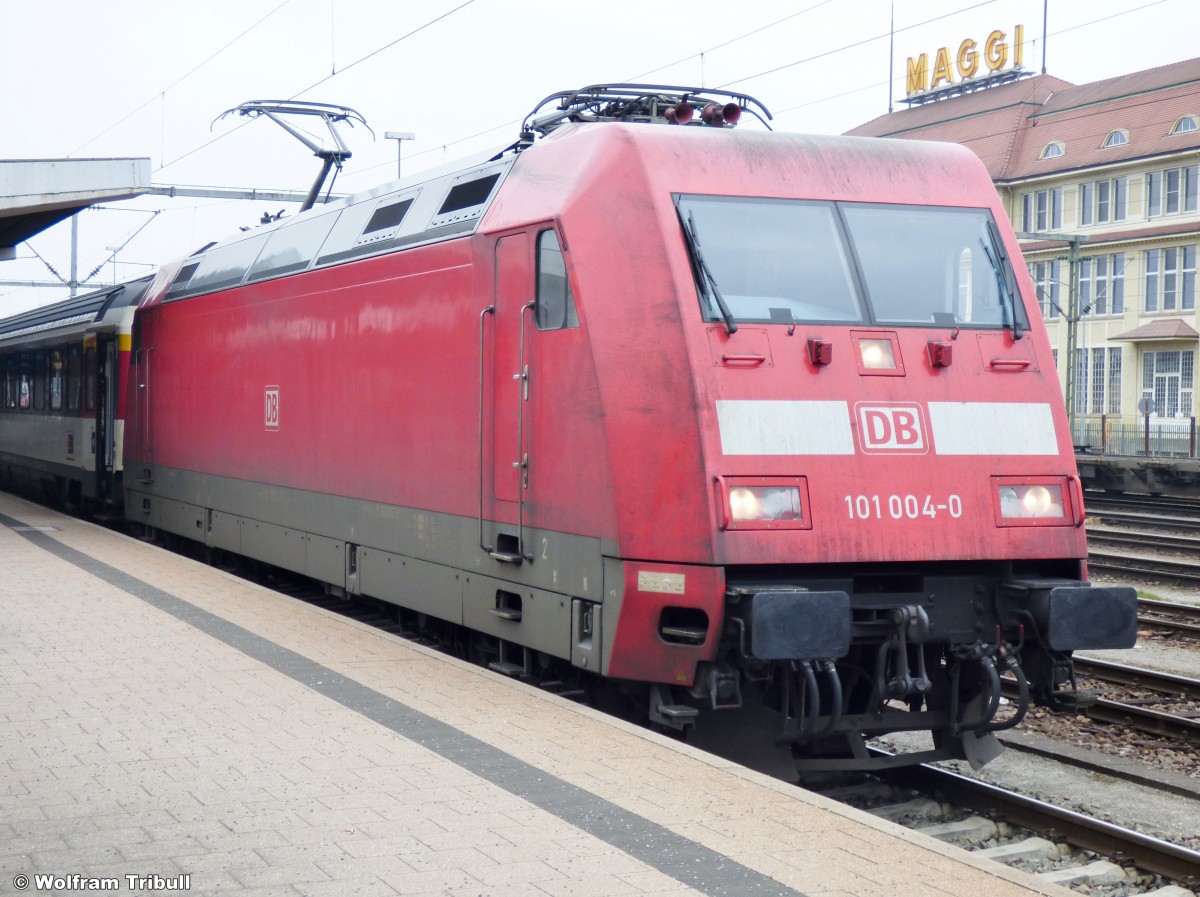 101 004-0 aufgenommen am 15.03.2015 im Bahnhof Singen (Hohentwiel)