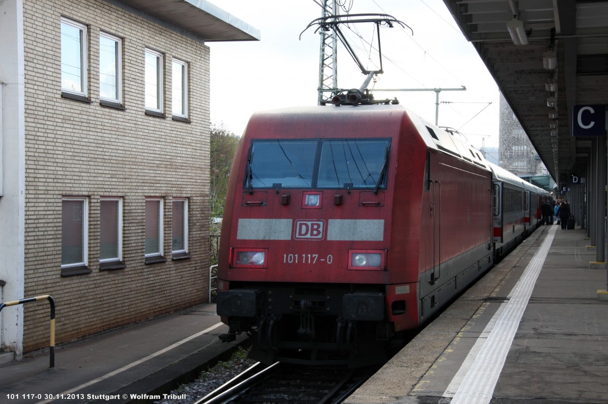 101 117-0 aufgenommen am 30.11.2013 im Hauptbahnhof Stuttgart