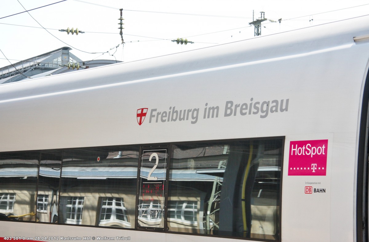 403 501-0 Taufname Freiburg im Breisgau als ICE 202 von Karlsruhe Hbf nach Kln Hbf aufgenommen im Hauptbahnhof Karlsruhe am 28.04.2012