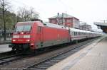 101 089-1 mit dem IC 2270  Schwarzwald  von Konstanz nach Greifswald aufgenommen im Bahnhof Singen (Hohentwiel) am 15.04.2012