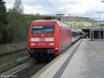 101 113-9 mit einem IC von Stuttgart Hbf nach Zrich Hbf aufgenommen am 21.04.2012 im Bahnhof Tuttlingen