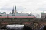 402 007-9 Taufname Stendal bei der überfahrt der Lombardsbrücke in Hamburg aufgenommen am 24.07.10