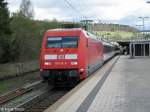 101 119-9 mit einem IC von Stuttgart Hbf nach Z�rich Hbf aufgenommen am 21.04.2012 im Bahnhof Tuttlingen