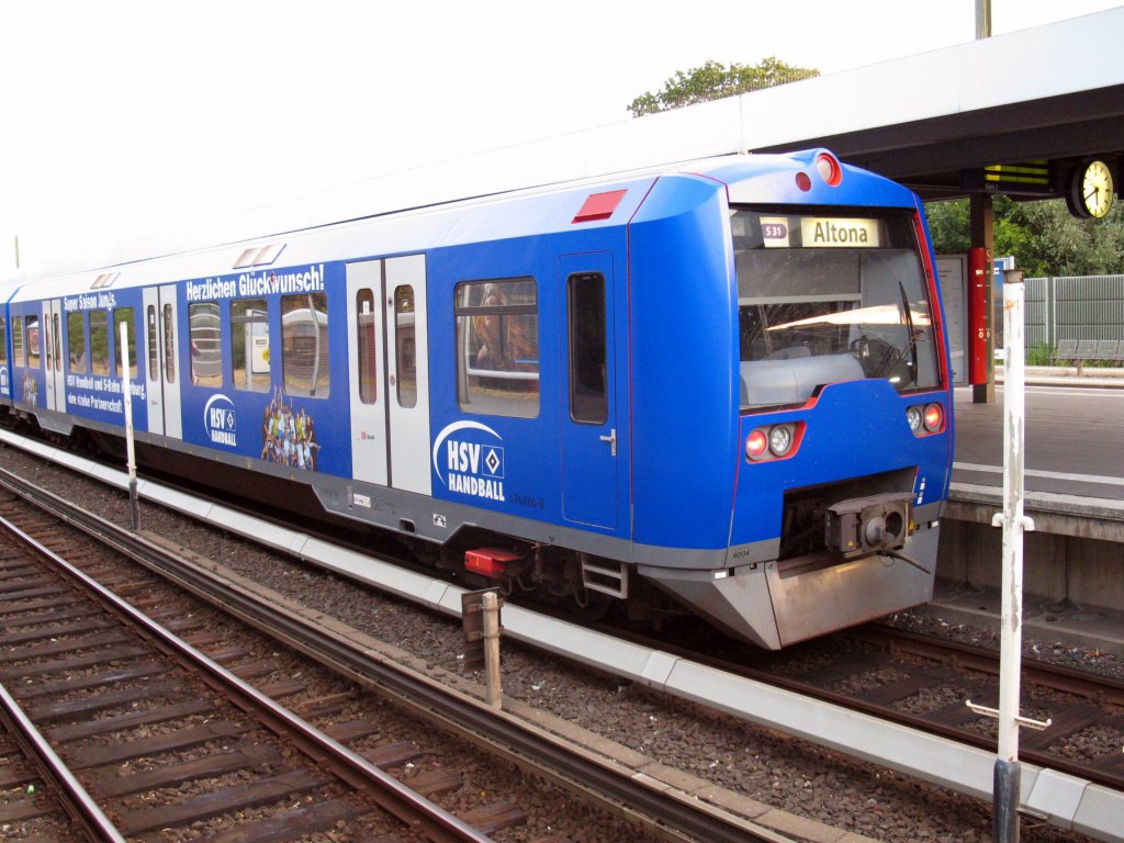 474 004-9 der Hamburger S-Bahn als S31 von Neugraben nach Altona aufgenommen am 14.07.2010