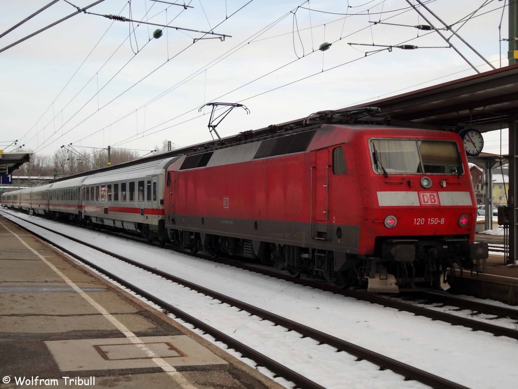 ‎120 150-8 als IC 2279  Schwarzwald  von Stralsund Hbf nach Konstanz im Donaueschinger Bahnhof aufgenommen am 18.02.2012