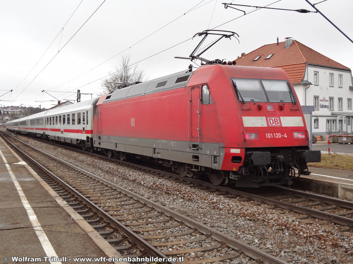101 120-4 aufgenommen am 25.02.2012 im Bahnhof Donaueschingen